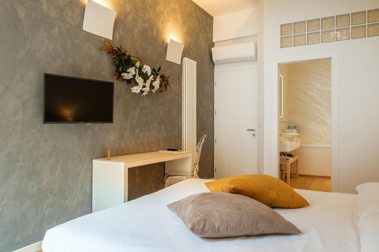 Tempobiancosuites โบโลญญา ภายนอก รูปภาพ