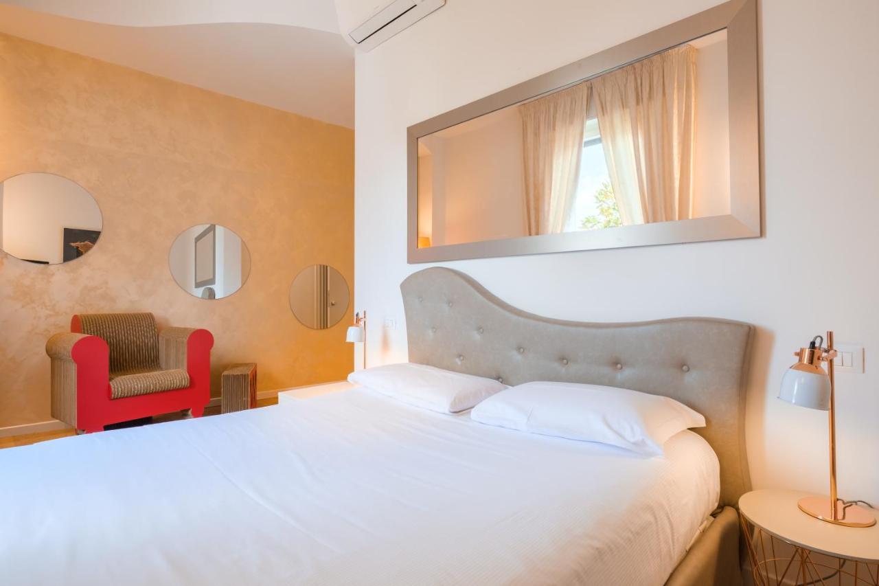 Tempobiancosuites โบโลญญา ภายนอก รูปภาพ